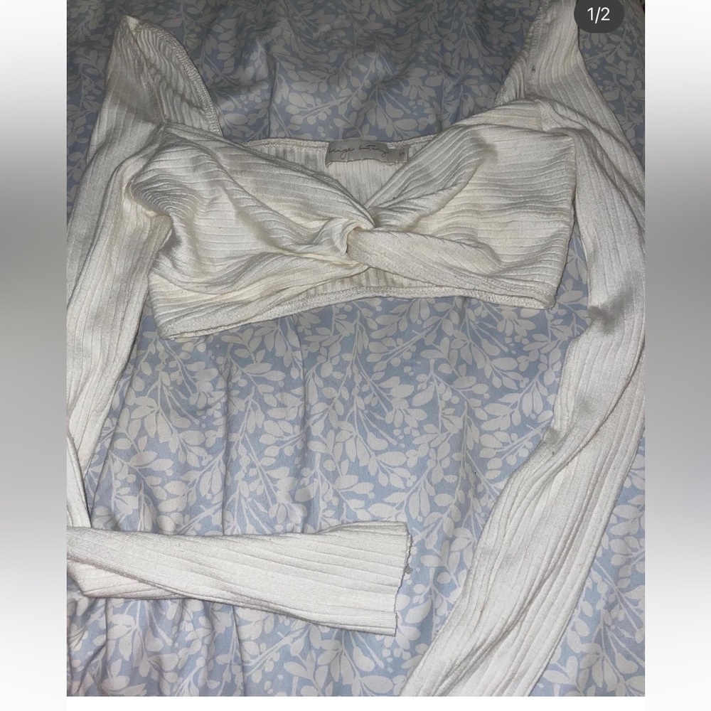 Size small white top